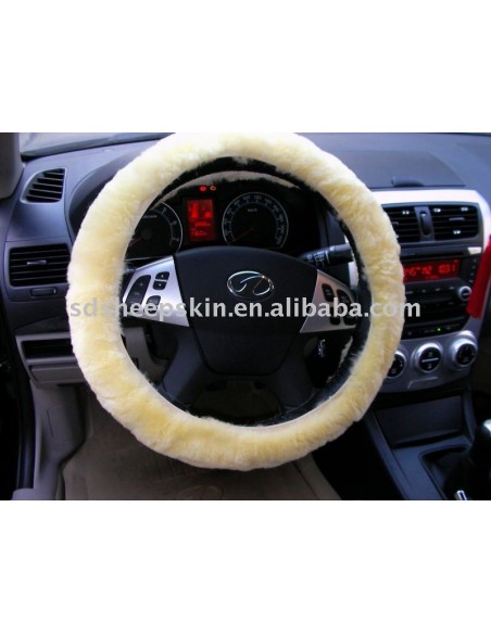 COPRIVOLANTE UNIVERSALE AUTO MODELLO PECORA BEIGE INVERNO